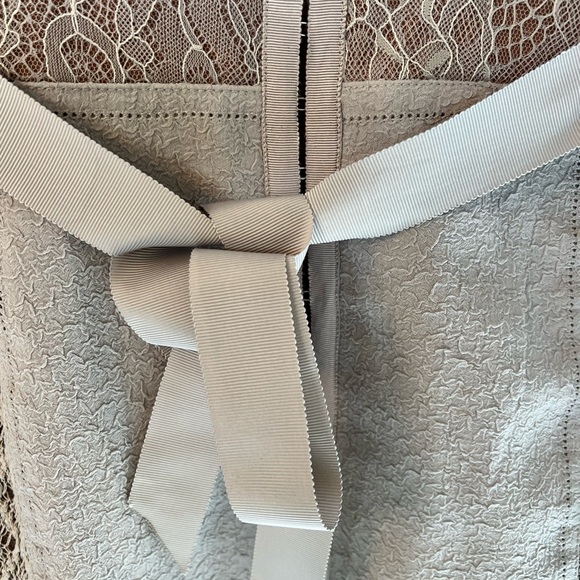 Byron Lars Carissima Sheath Dress Lace Column Size 4p in powder grey - Picture 5 of 5